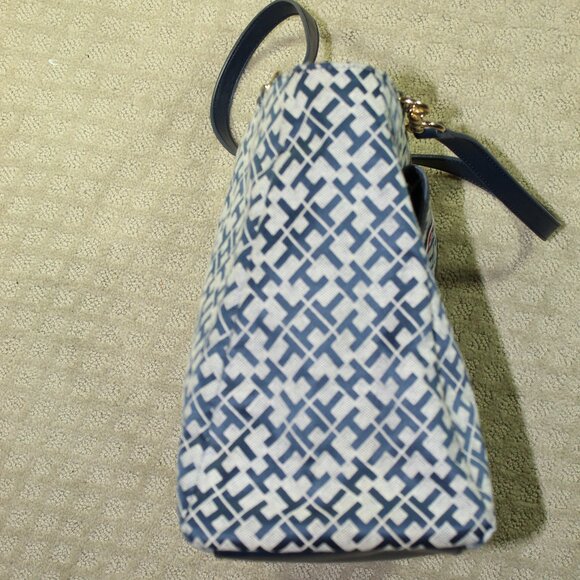 Tommy Hilfiger Woman's Tote Bag Navy Blue All Over Logo Leather & Chain Handle - Picture 4 of 11